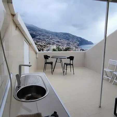 Проживание в семье Colinas Do Sol