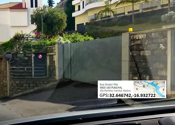 Quarto em Acomodações Particulares Colinas Do Sol